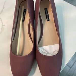 Aomo Love Pumps Size 11  Rose Color